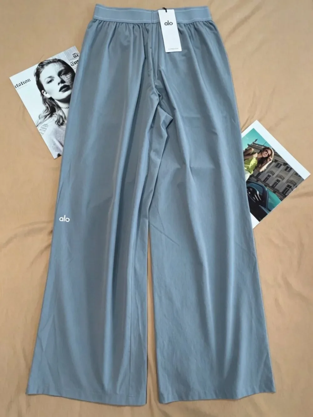 ALO Yoga steel grey